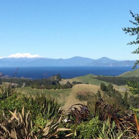 Whakaipo Bay Cabin Retreat Таупо Экстерьер фото