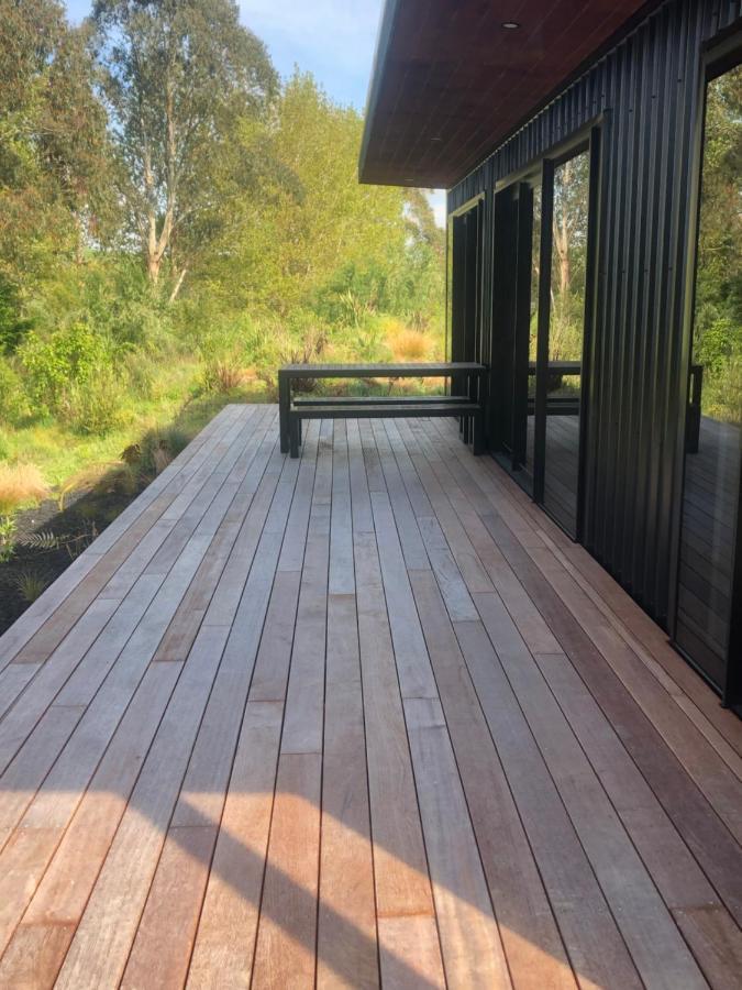Whakaipo Bay Cabin Retreat Таупо Экстерьер фото